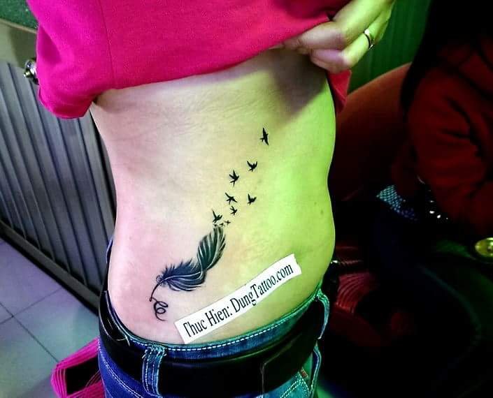 Hình xăm lông vũ che lấp sẹo thẹo có ủ tê không đau 100% -thực hiện tại dũng 0907775670