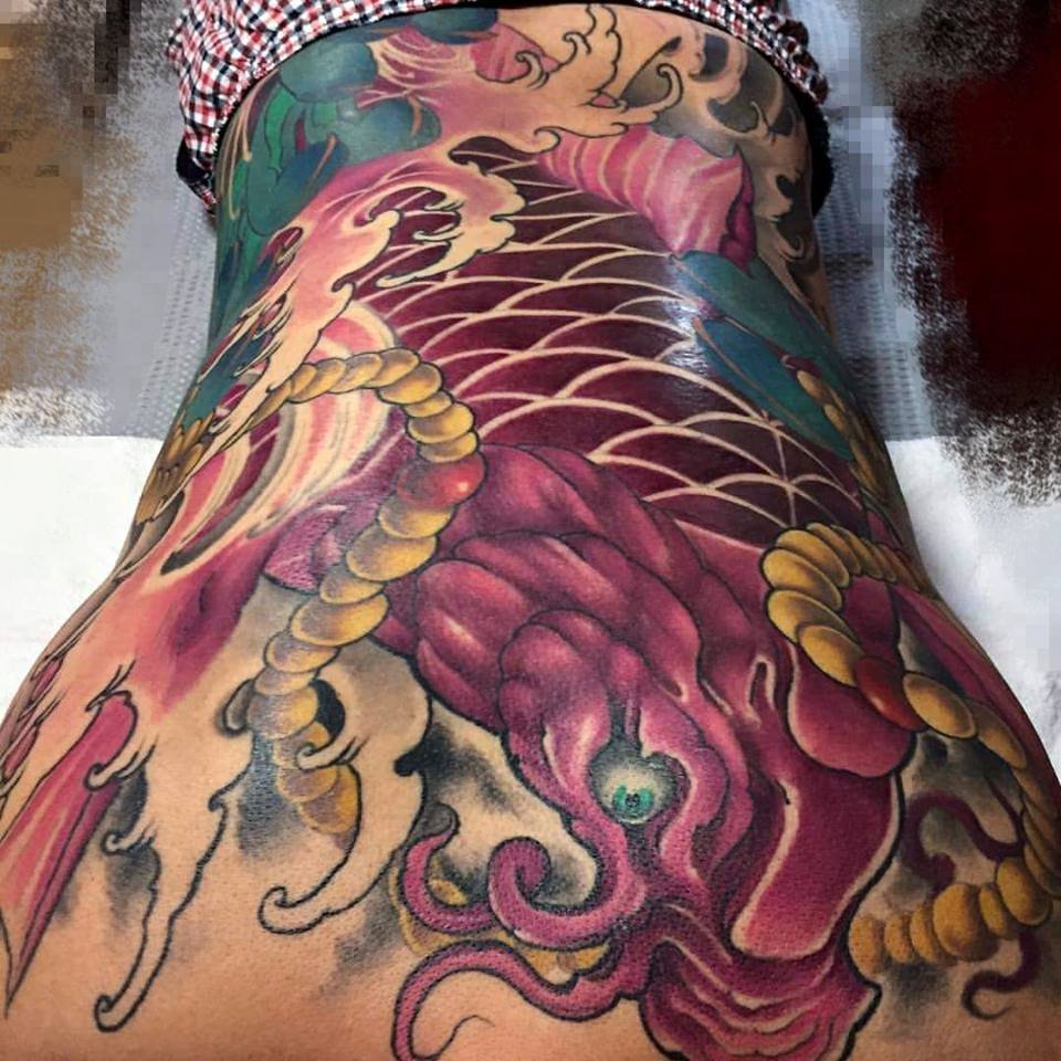 -hình-xăm-nghệ-thuật-thực-hiện-dũng-tattoo 15